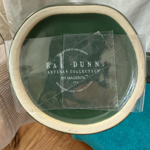 Rae Dunn Felices Fiestas Green Covered 2 Pc Ceramic Christmas Tree Mug - Picture 6 of 7